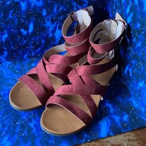Women’s 12W Red Gladiator Sandals Zipper Buckle